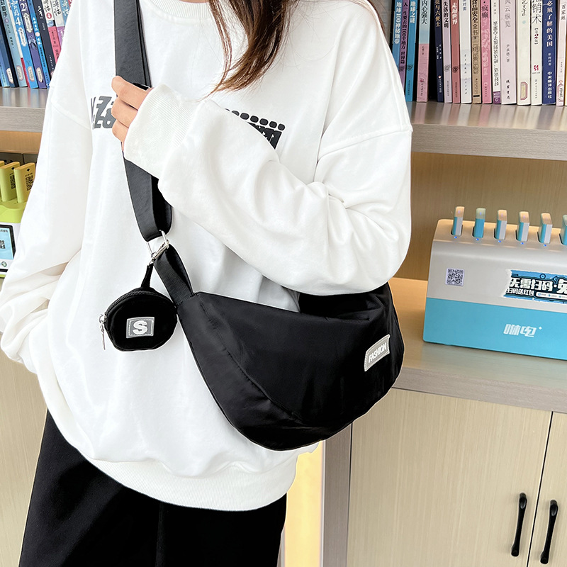 Korean Style Nylon Bag Women 2022 Fashion Dumpling Bag Casual Underarm Bag Simple Shoulder Messenger Bag One Piece Dropshipping