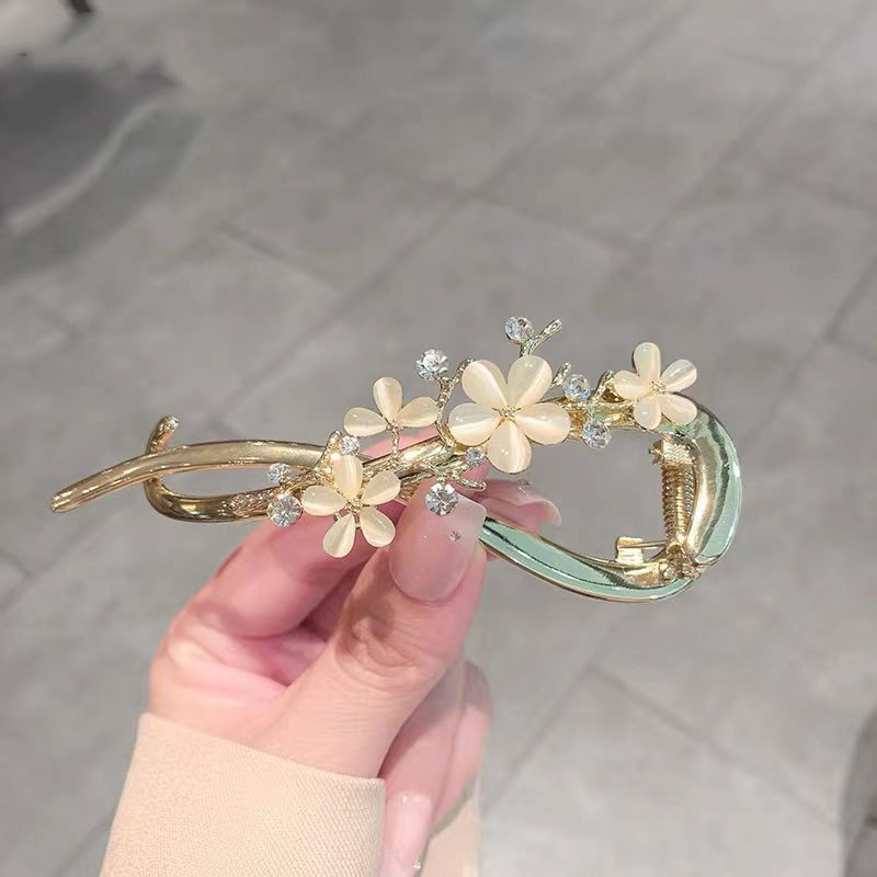 Korean Fashion Plum Blossom Flower Opal Banana Clip Autumn and Winter Niche Barrettes High-Grade Large Frog Hair Clip