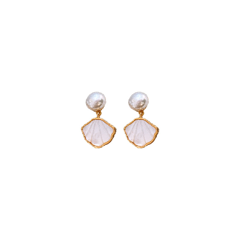 Gold Plated Silver Needle Zircon Pearl Flower Fritillary Earrings Simple and Stylish Earrings Elegant High-Grade Earrings for Women