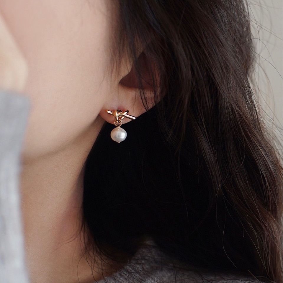 法式打结人造贝壳仿珍珠强光清冷仿澳白珍珠耳环简约耳饰耳钉女
