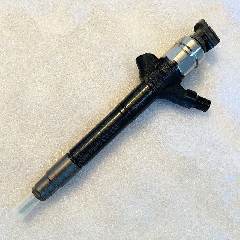 适用于丰田汽车发动机喷油器23670-59037共轨柴油喷油嘴零部件
