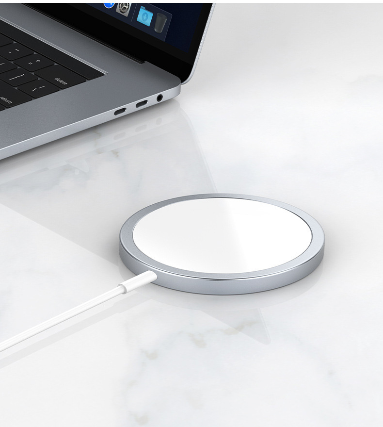 适用于苹果12/13系列无线充电 magsafe磁吸无线充电器15w无线快充