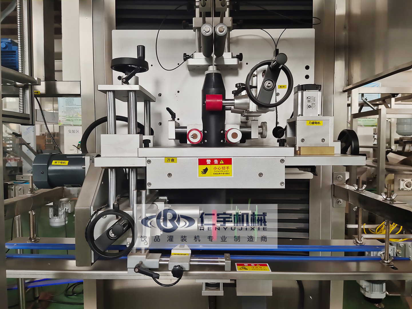 全自动桶装水套标机瓶口瓶身套标机仁宇套标机厂家