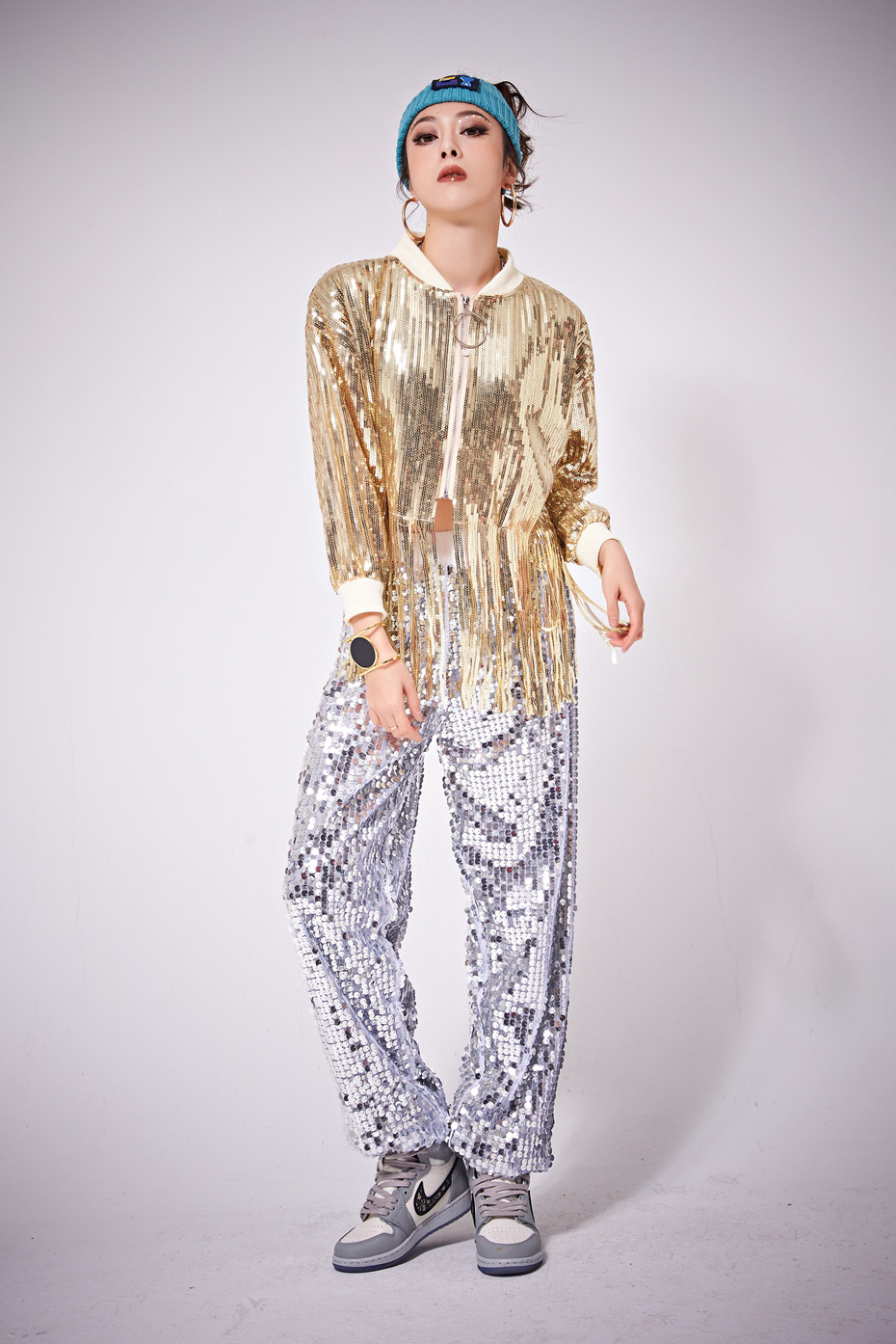 成人女歌手演出服亮片舞台亮片长袖街舞服装闪亮表演演出服外套