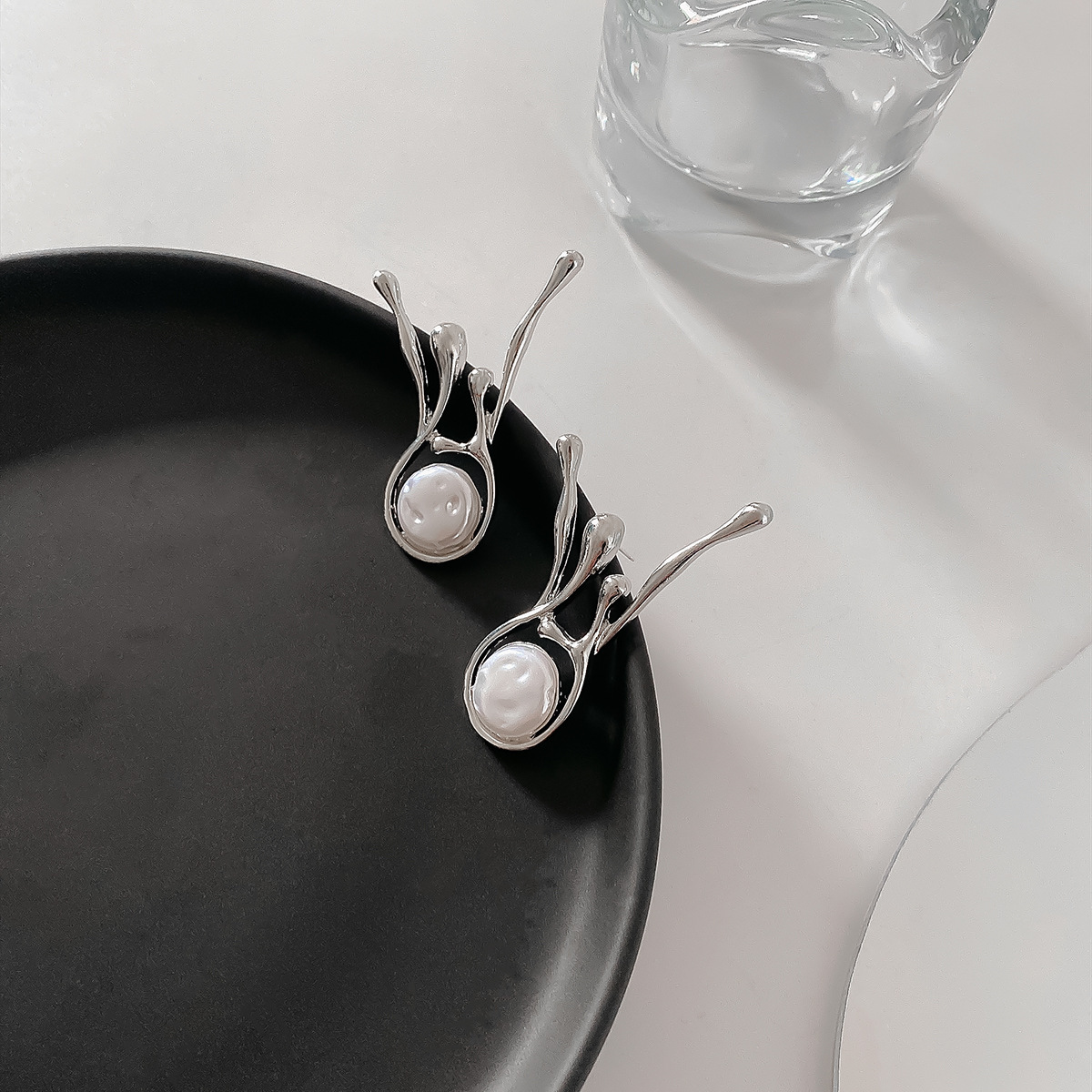 现货批发 强光半孔水滴天然淡水珍珠颗粒米形diy耳环吊坠饰品配件