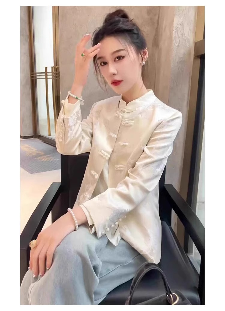 2024年早春新款新中式女装中国风唐装上衣休闲百搭白色盘扣外套女