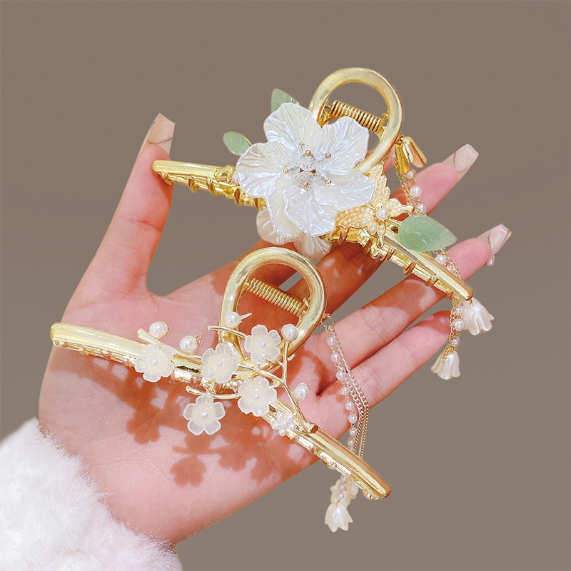 Ancient Style Han Chinese Clothing Tassel Hairpin Back Head Large Updo Shark Clip Women's New Grip Hair Clip Headdress Wholesale