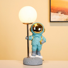 创意儿童礼品太空人宇航员台灯现代多功能创意礼品家居摆件装饰品