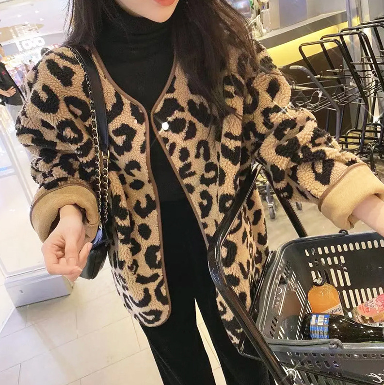 阿丹家女装一抹小奶豹外套豹纹外套女2021新款秋冬短款羊羔毛上衣
