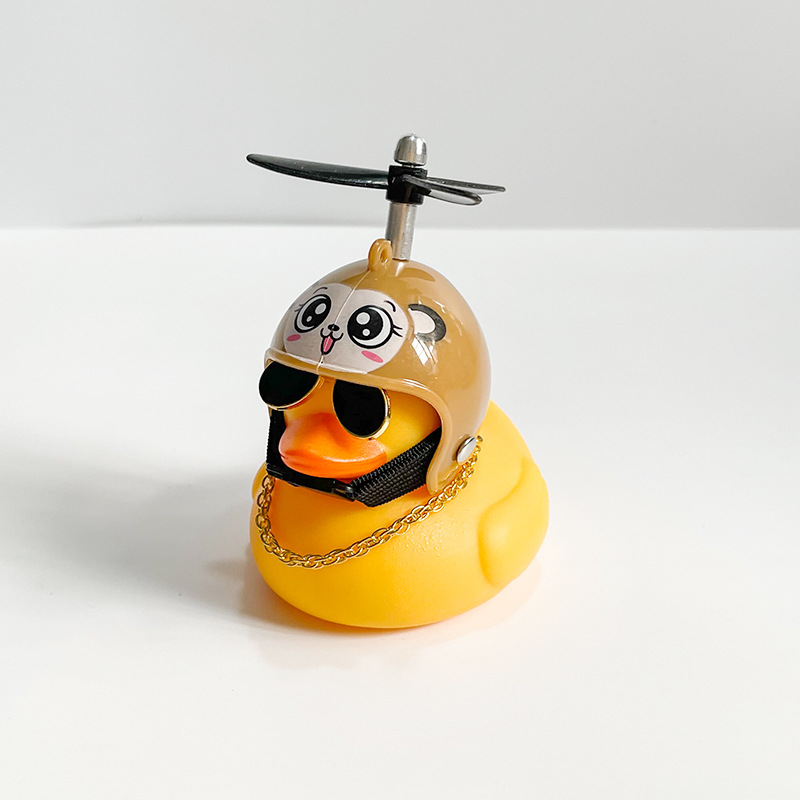 破风鸭小黄鸭摆件十二生肖网红鸭汽车电动车头盔配件装饰品小鸭子