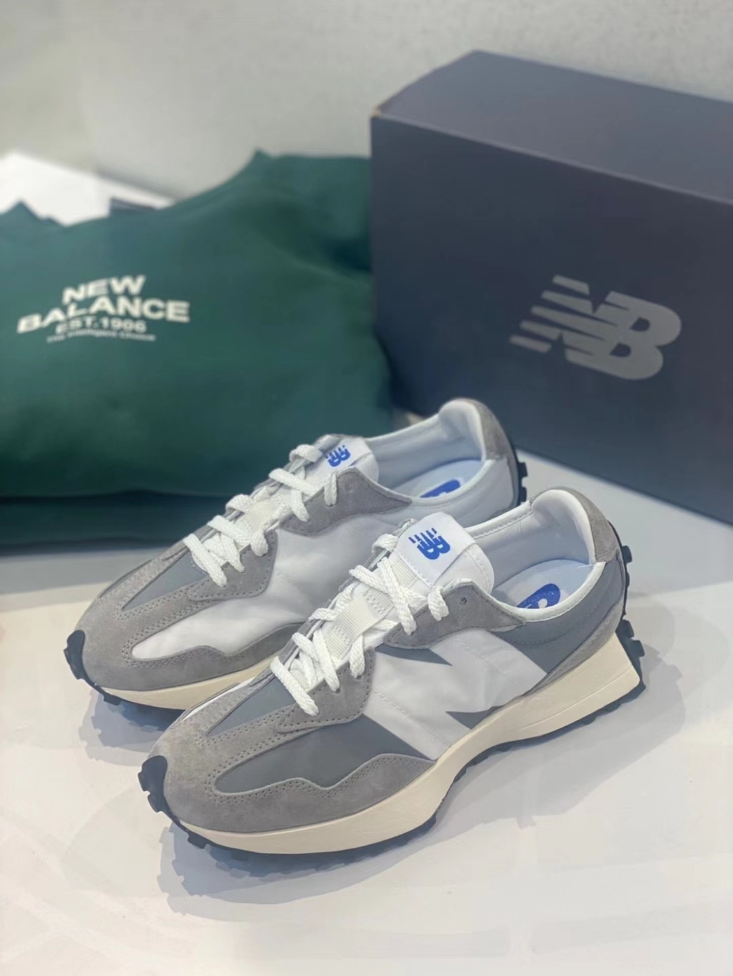 莆田城厢区纯原nb327海盐酒红男女休闲鞋元祖灰厚底运动鞋-阿里巴巴