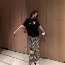 PUNRU夏季ins风小众宽松圆领T恤女创意标签印花休闲百搭舒适上衣