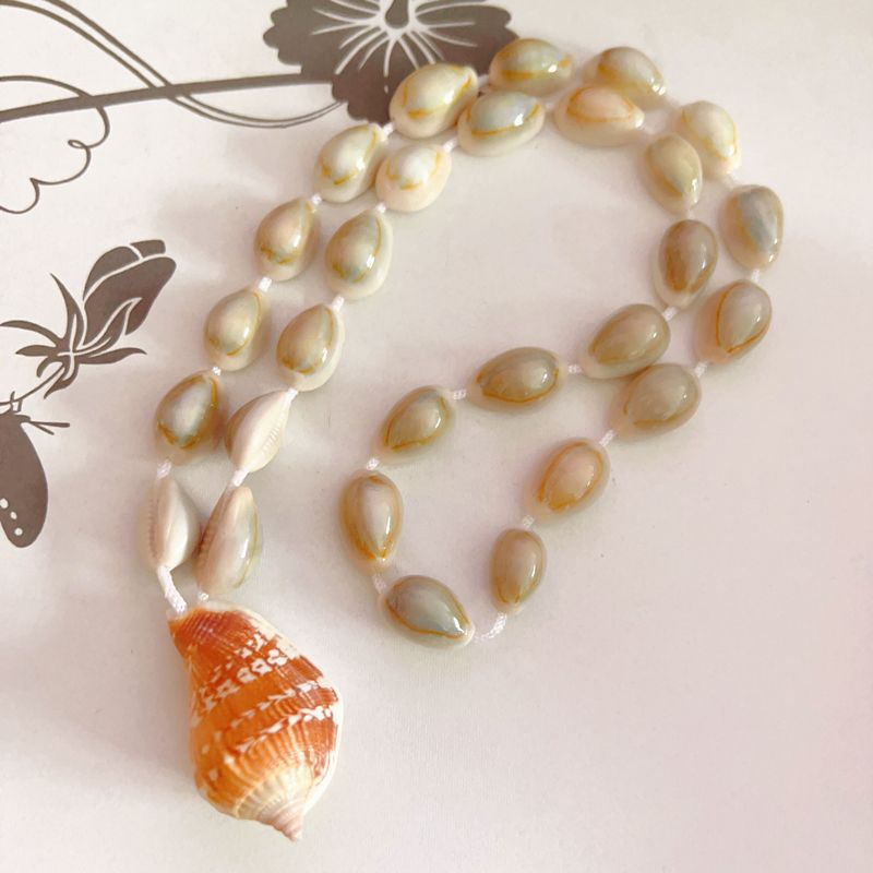 海螺贝壳项链白口螺贝壳挂饰海边旅行装饰地摊夜市旅游景区纪念品