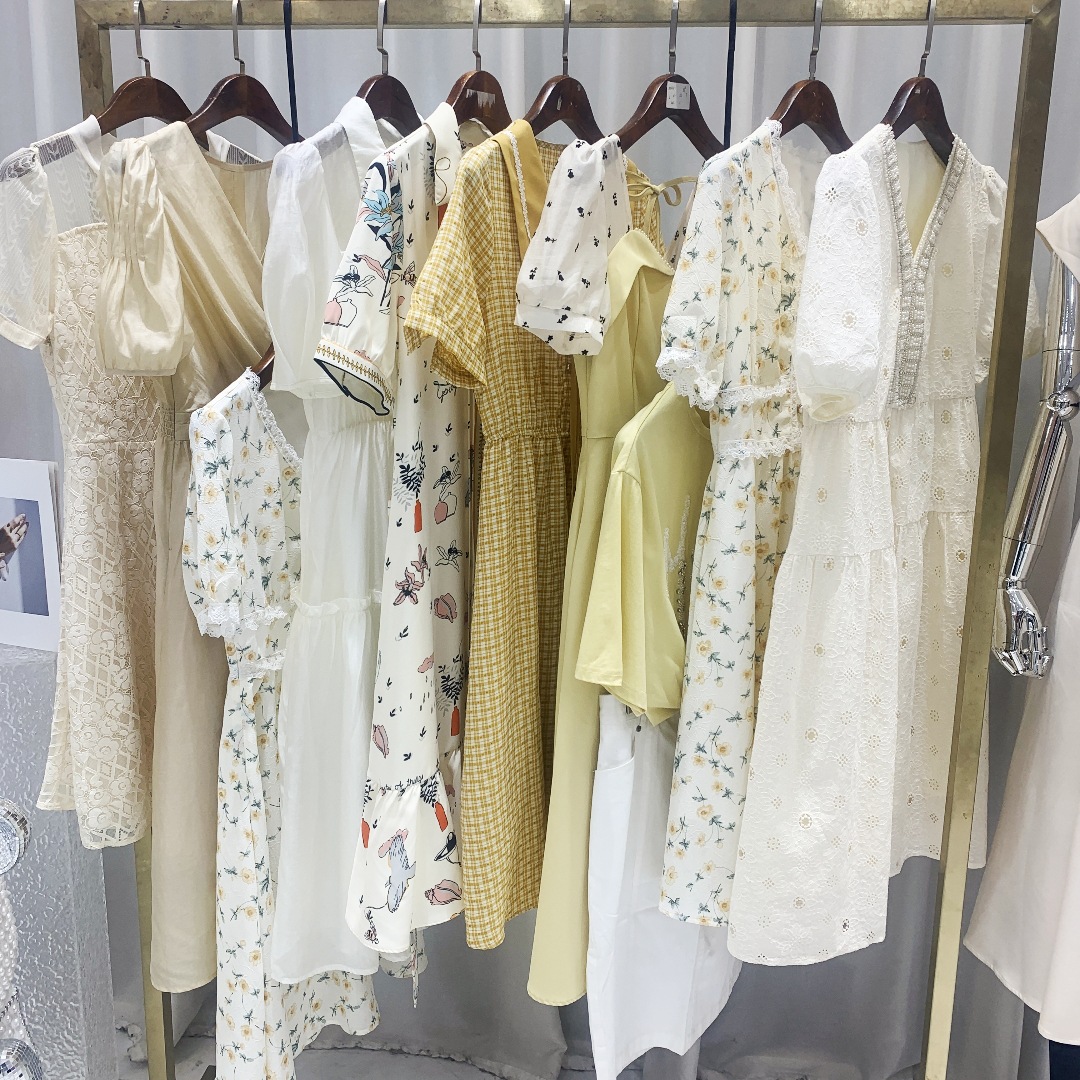 24夏季女装裙子高端品牌碎花连衣裙直播高货爱依服十三行女装批货