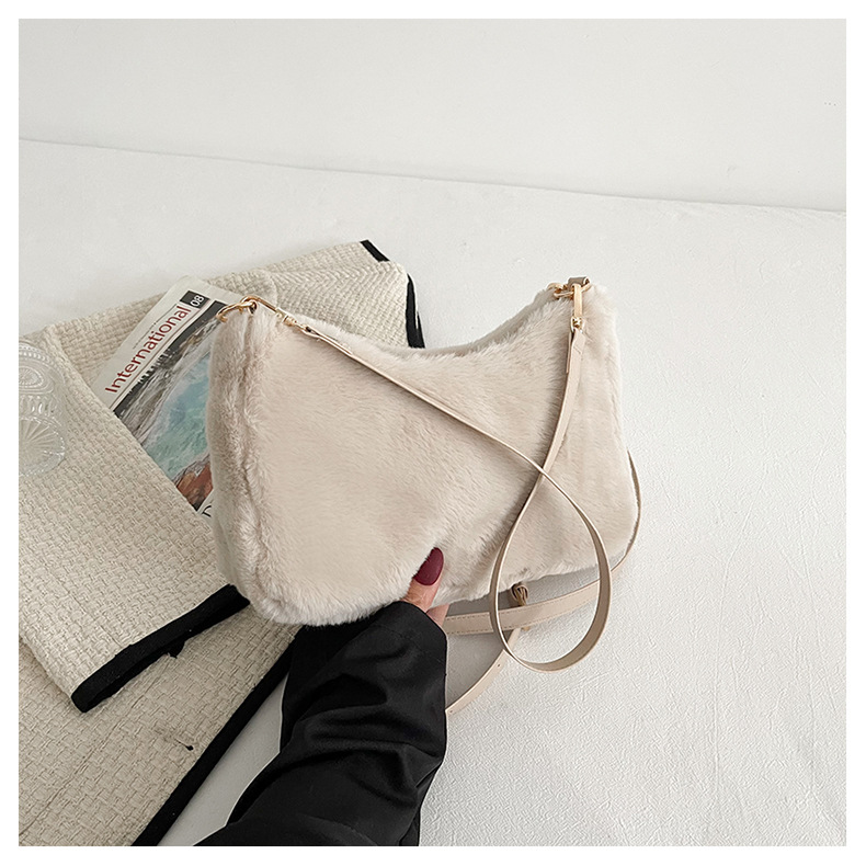 2021 New Autumn/Winter Small Bags Women's Fashion Furry Crossbody Bag Shoulder Bag Underarm Bag Western Style Portable Small Square Bag