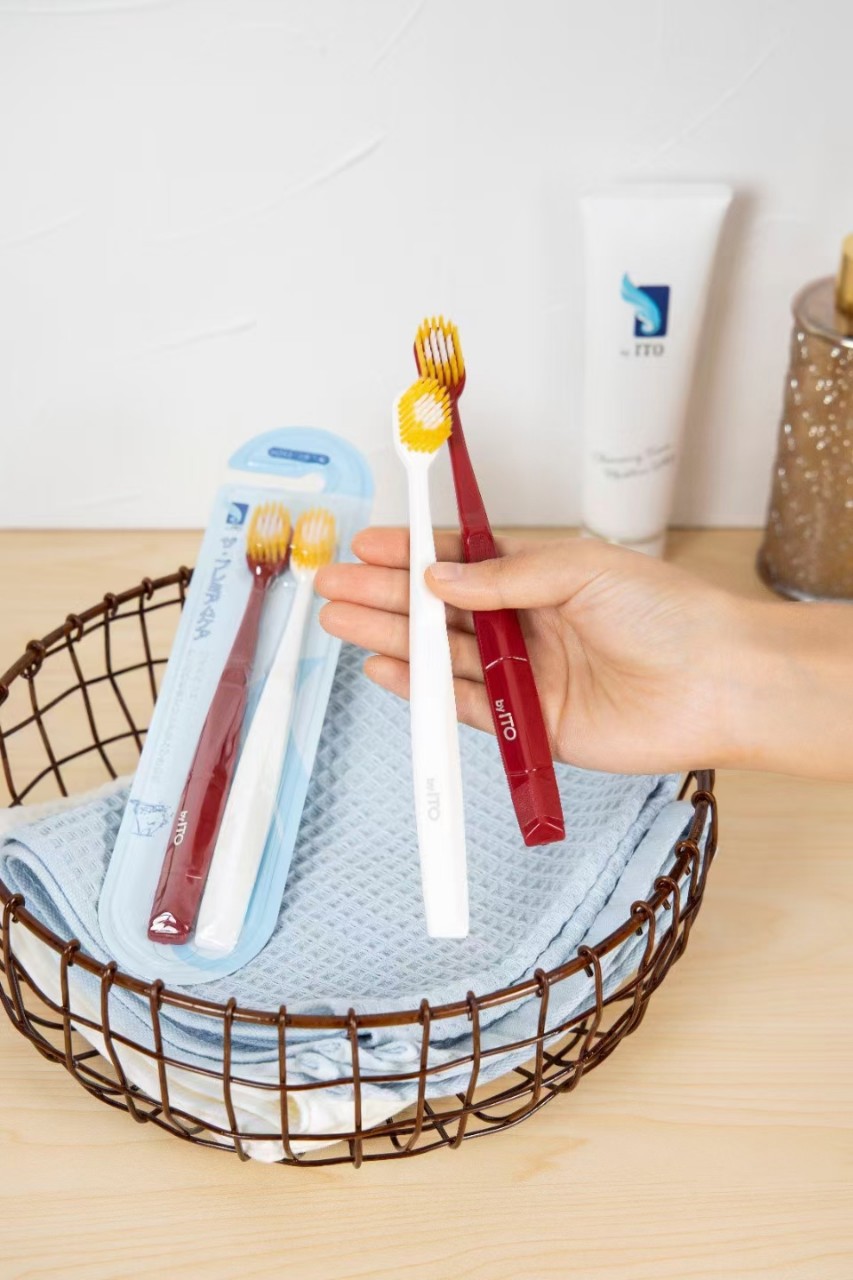 日本ito 情侣牙刷 纯色2支装家庭装 一般贸易带中文标