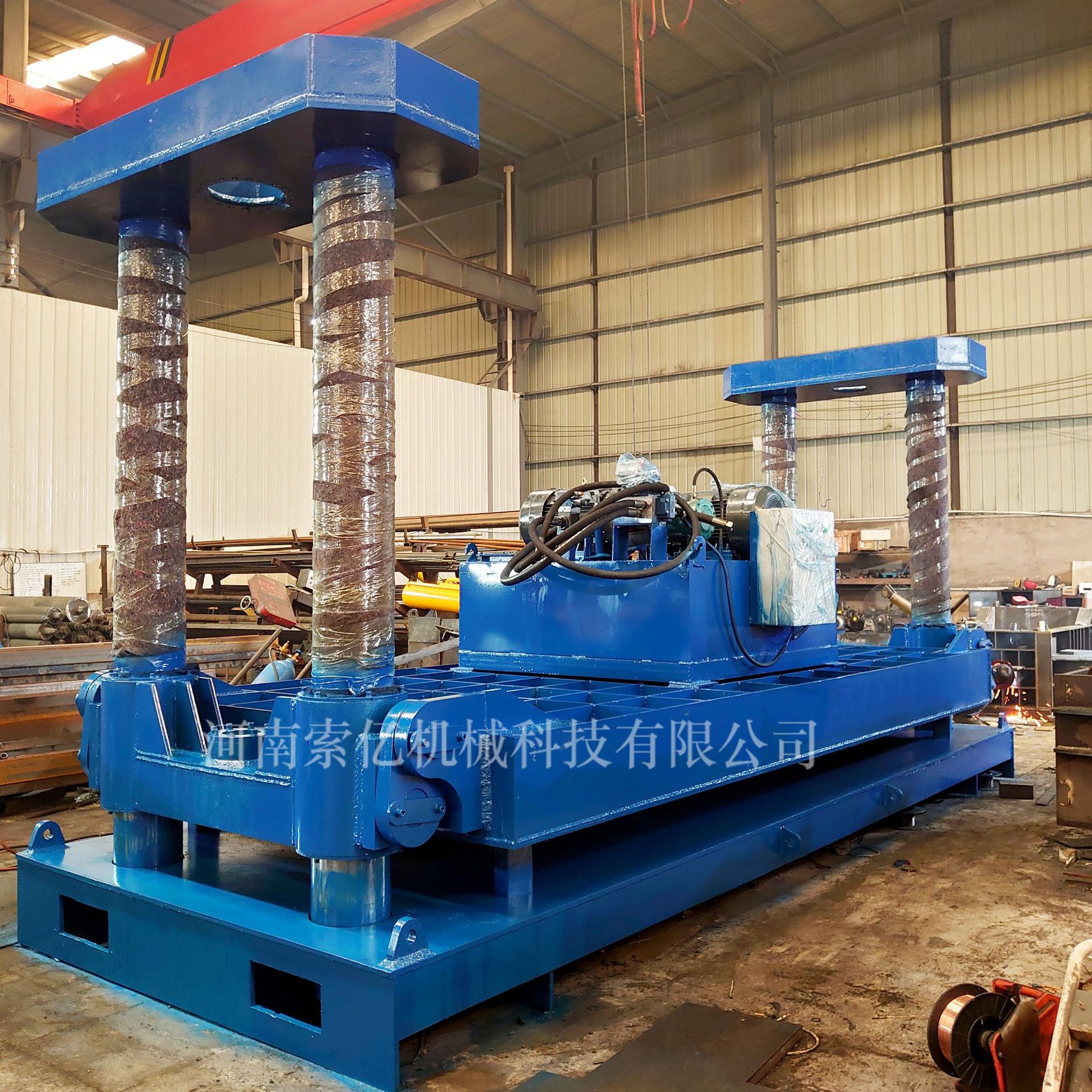 液压报废汽车压扁机 拆解汽车壳金属压扁机 立式小轿车压扁机