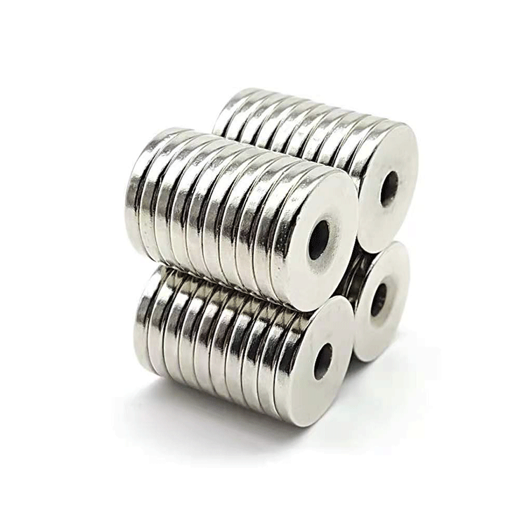 厂家直供 钕铁硼小磁铁直径3mm厚度1-8 圆形强磁铁耳机吸铁石磁钢