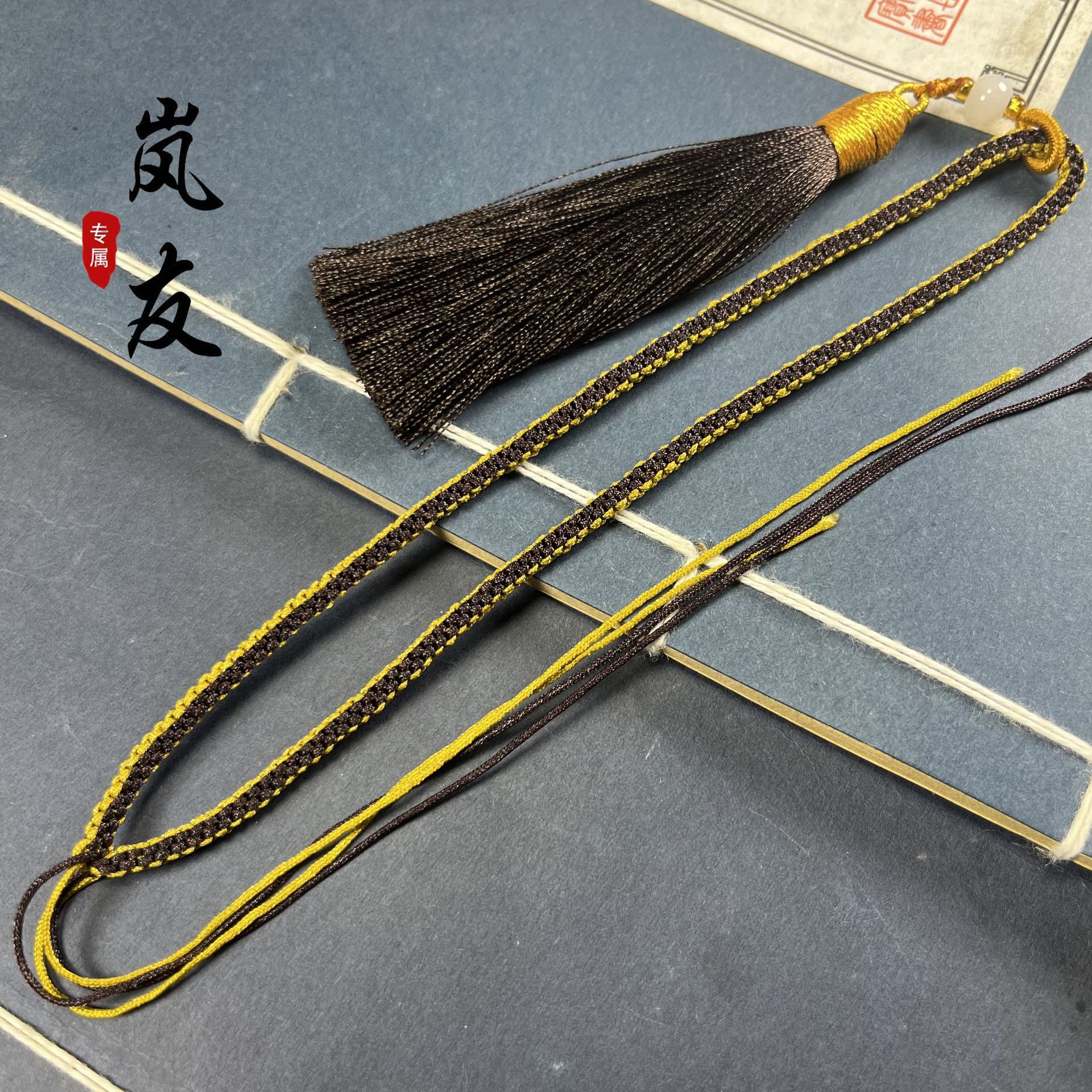 四股编手把件挂绳手工编织手把件绳文玩绳子手工编制流苏手把件