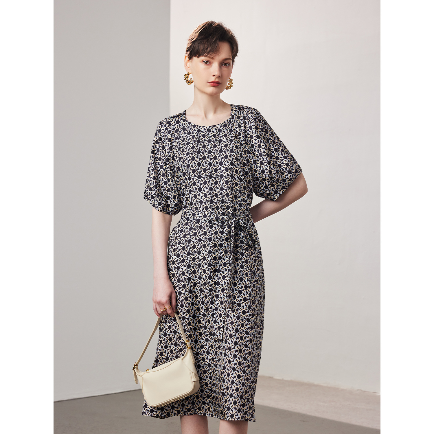 短袖真丝连衣裙女2024春夏新款宽松系带斜纹绸100%桑蚕丝长裙