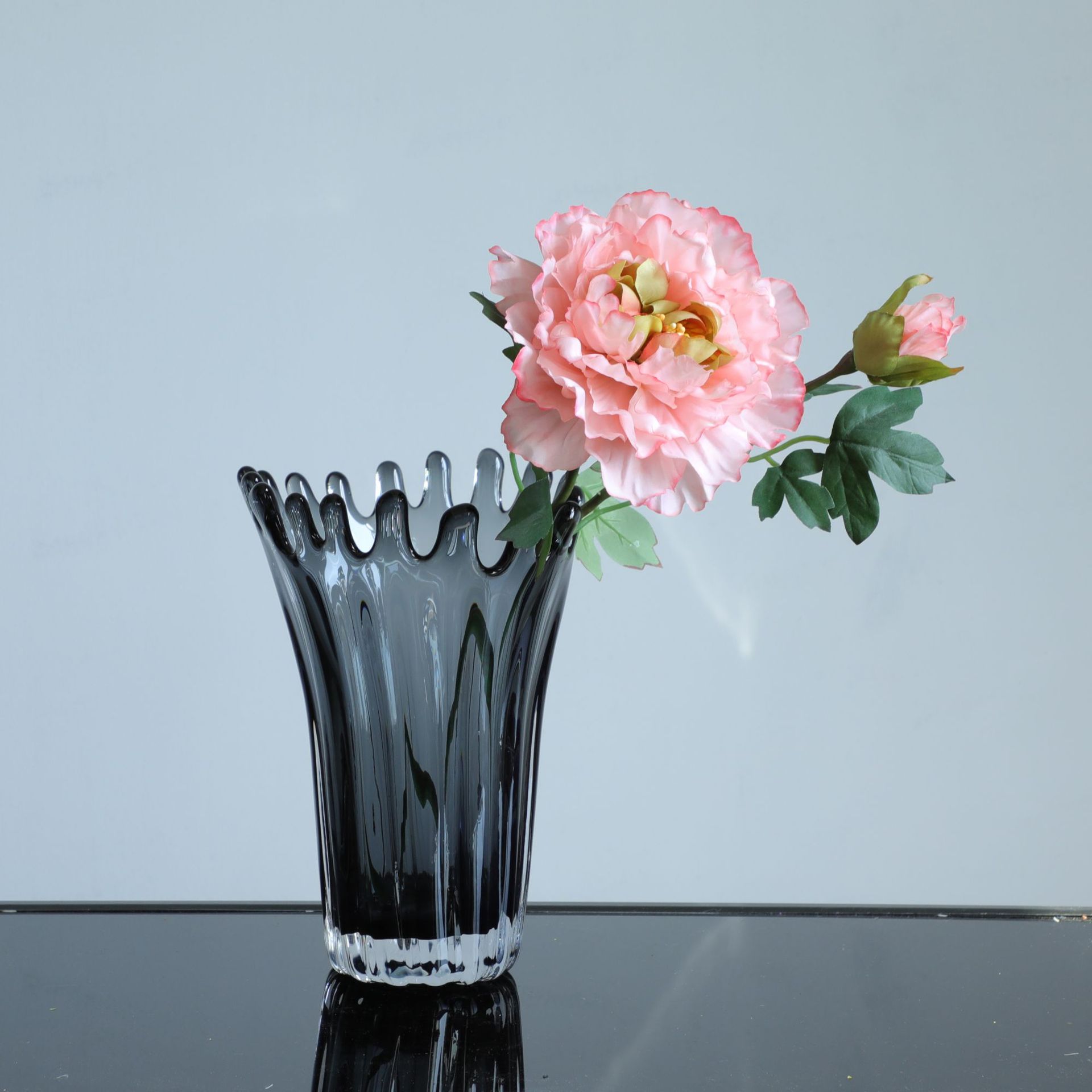 吕林霞加厚高端灰色波浪边玻璃花瓶设计新品家居装饰厚底清透花器