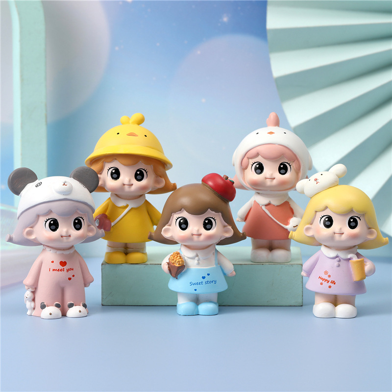 Manufacturers wholesale blind box handwork walking time doll car resin crafts tabletop decoration gifts 588 full figure