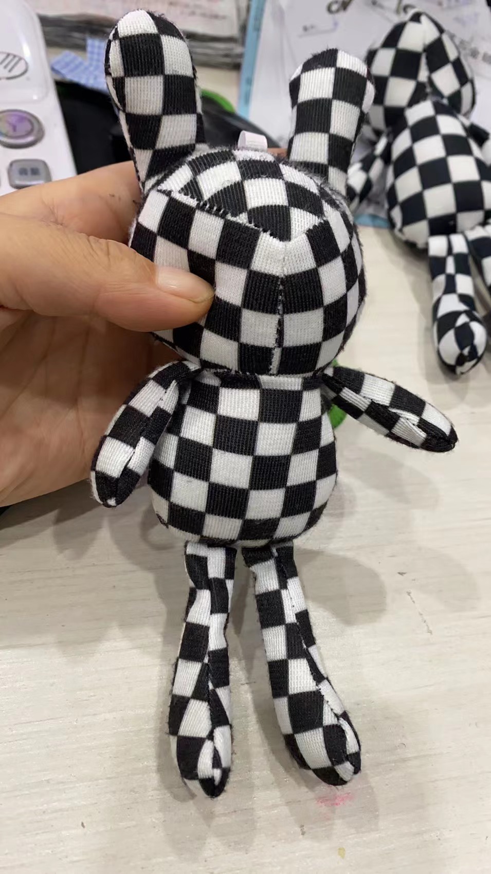 New Black and White Plaid Twisted Knot Plush Pendant Chessboard Plaid Flower Keychain Fabric Schoolbag Accessories Pendant