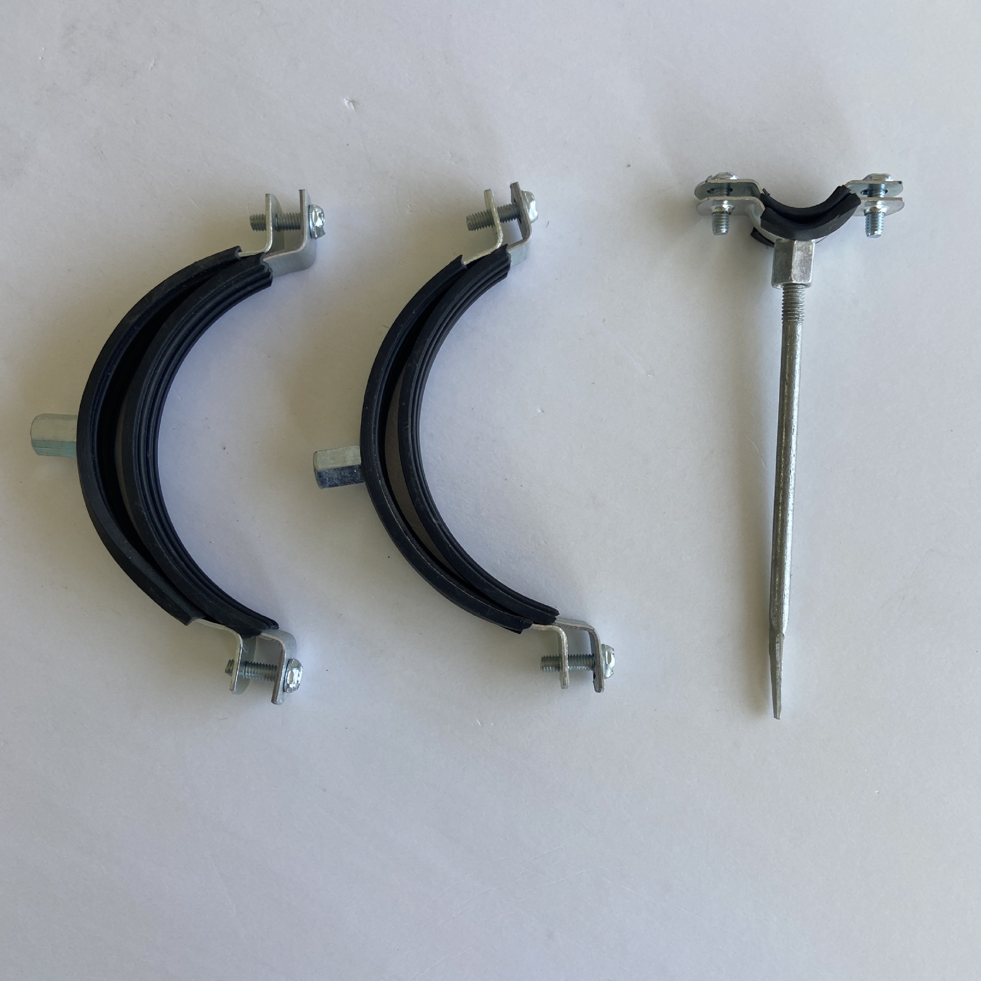 u型螺栓铁卡子 铁管卡子 镀锌铁u型管卡 不锈钢管卡喉箍支架管扣