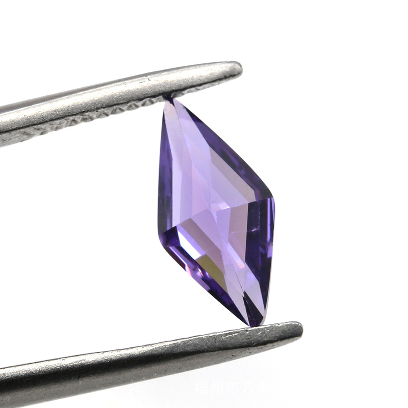 梧州人造宝石 菱形倒角紫红锆石裸石 倒三角紫色宝石戒面裸钻