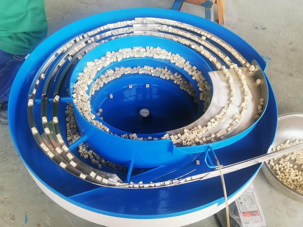 连接器振动盘排序筛选自动送料机机械设备配件震动盘柔性振动盘