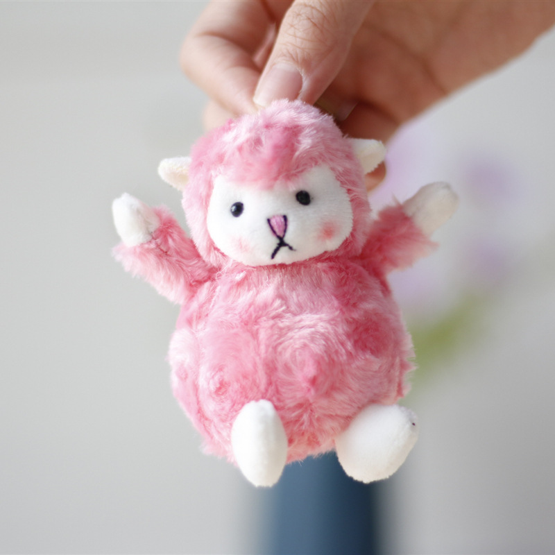 网红小绵羊毛绒玩具挂件可爱小羊公仔小号迷你玩偶包包钥匙扣批发