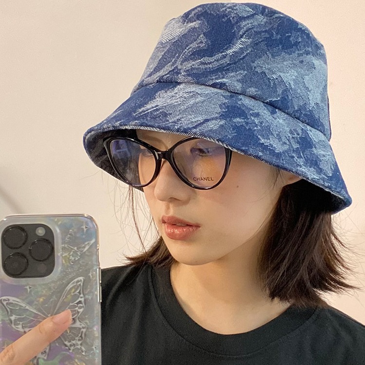 washed distressed brushed 2024 new denim blue bucket hat women‘s spring and autumn face-looking small face-covering bucket hat