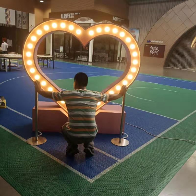 520情侣互动游戏设备心型互动厂家租售 爱心牵手人体感应设备