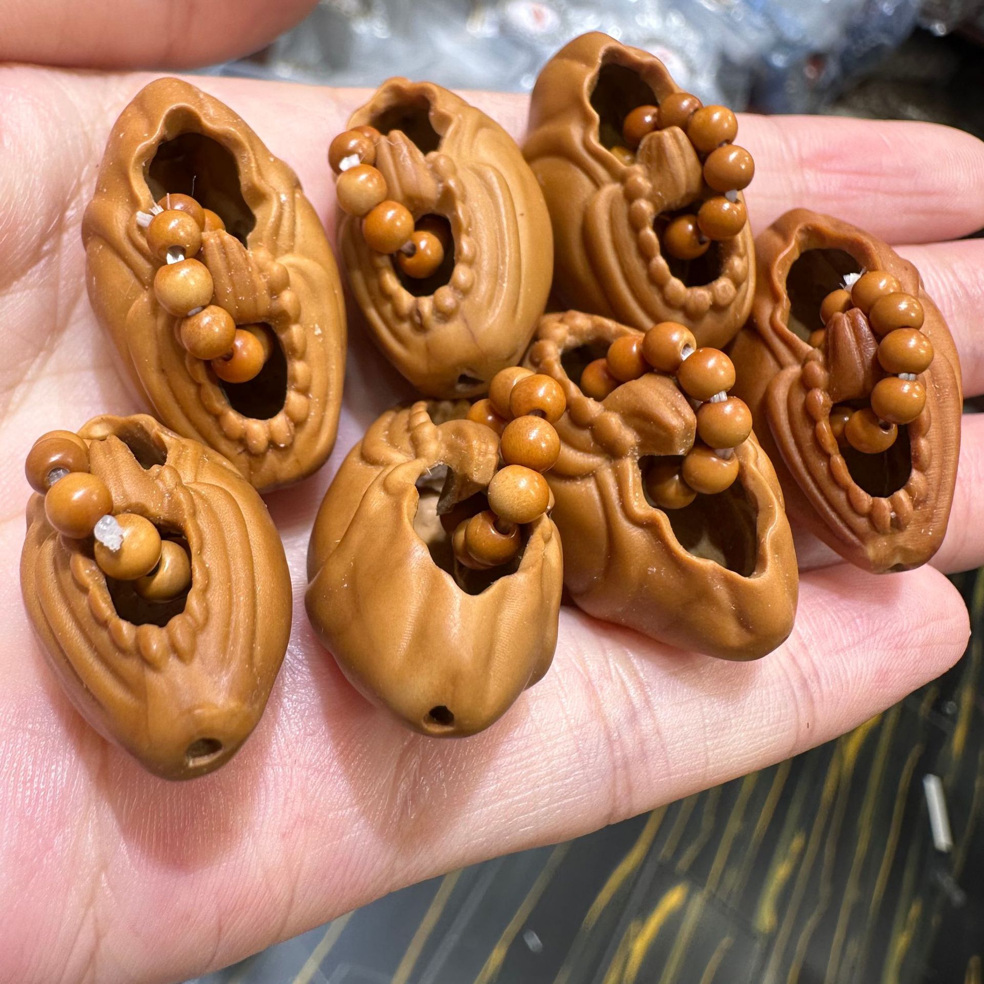 橄榄核雕刻镂空无相佛单粒背云手串项链吊坠手机挂件文玩配饰