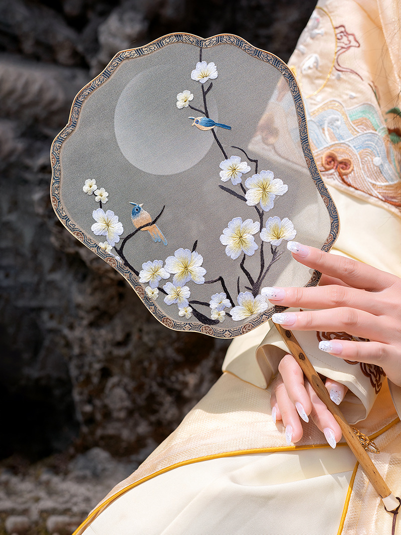 苏州绣花女扇子刺绣古风团扇手工双面绣宫扇古典汉服流苏美扇