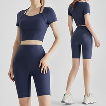 新款健身服套装女生夏季短袖短裤带胸垫紧身螺纹瑜伽套装女两件套