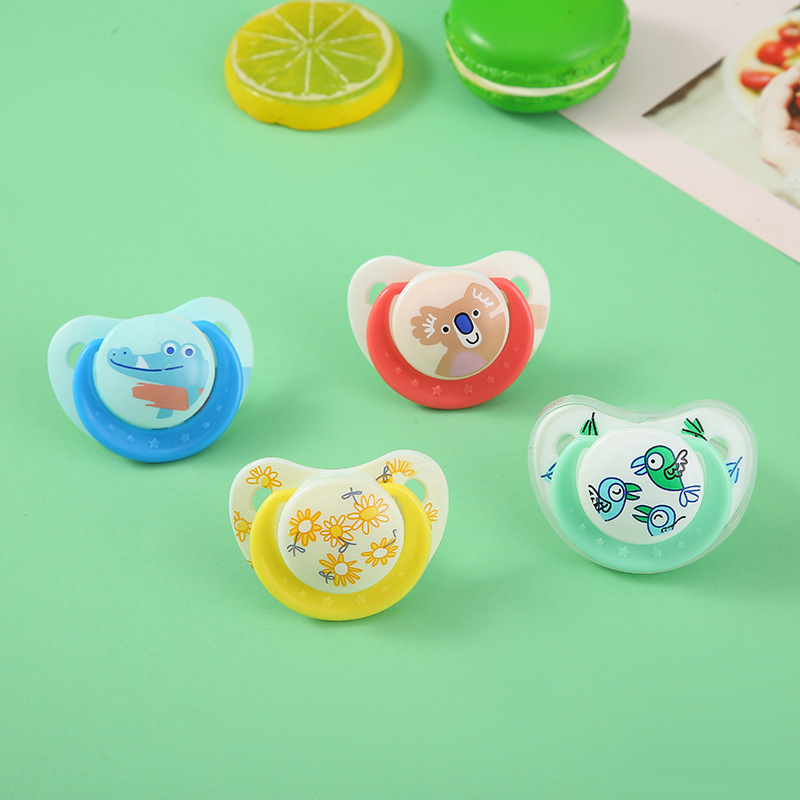 Baby Pacifier Silicone Sleeping Nipple Super Soft Imitation Breast Milk Baby Maternal and Child Supplies Simulation Nibbling Nipple