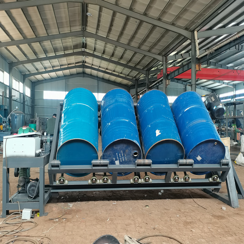 铁桶洗桶机转桶倾斜同时运转鑫源机械供应全自动油桶清洗设备