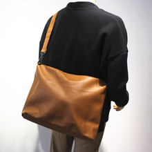 潮新款大容量斜挎包健身包男士软皮时尚单肩包简约潮流男包旅行包