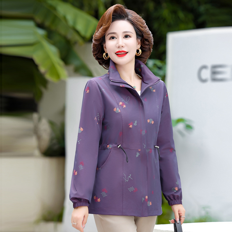 妈妈外套春装洋气中年女风衣2024新款50岁中老年女士春秋夹克上衣