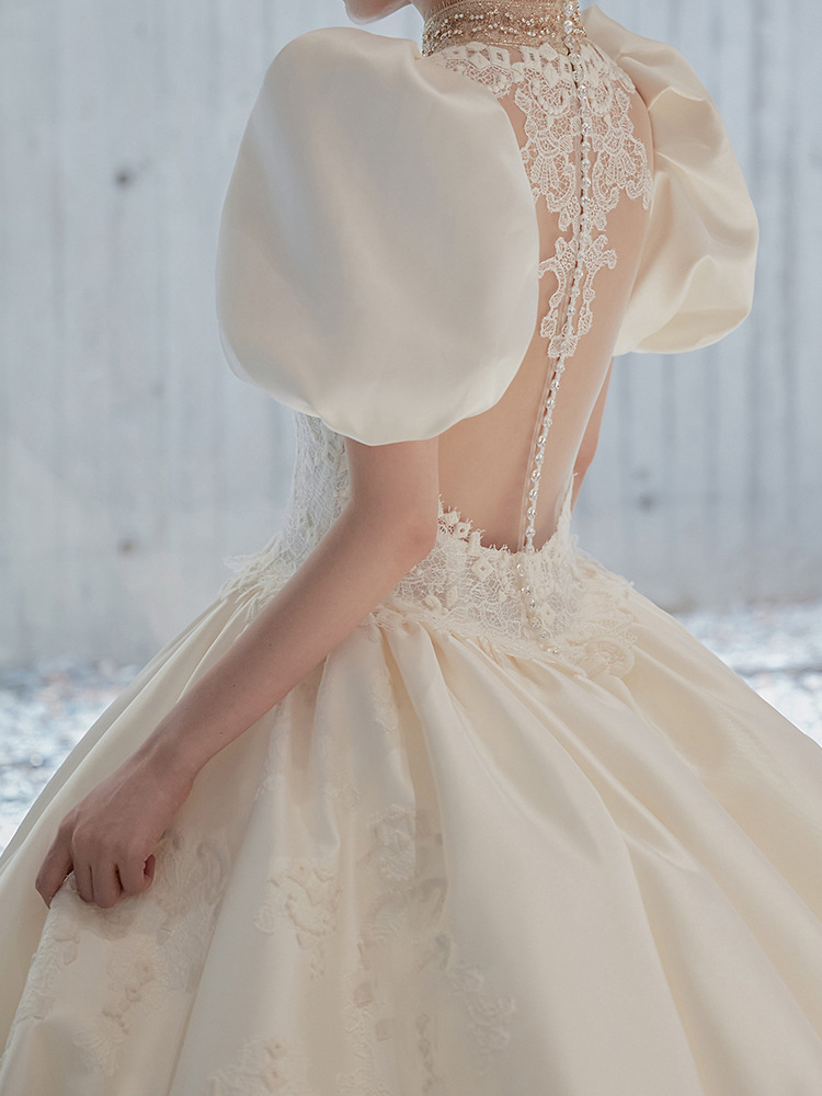 泡泡袖 |婚纱2022新款新娘复古高级质感缎面出门主纱小个子大拖尾