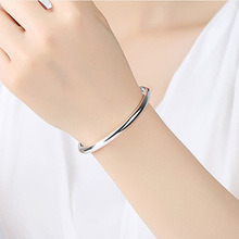 中国黄金女足金素圈古法手镯纯金5g硬金轻奢小众送女友礼物约4.