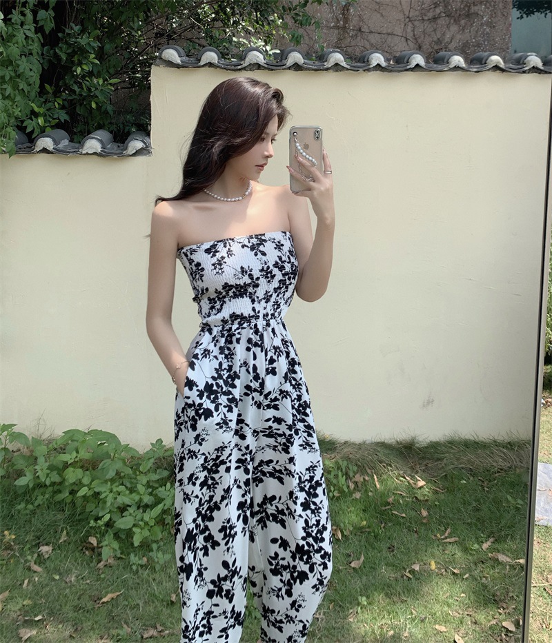 高级感显瘦抹胸连体裤垂感宽松直筒露肩气质连衣裤女