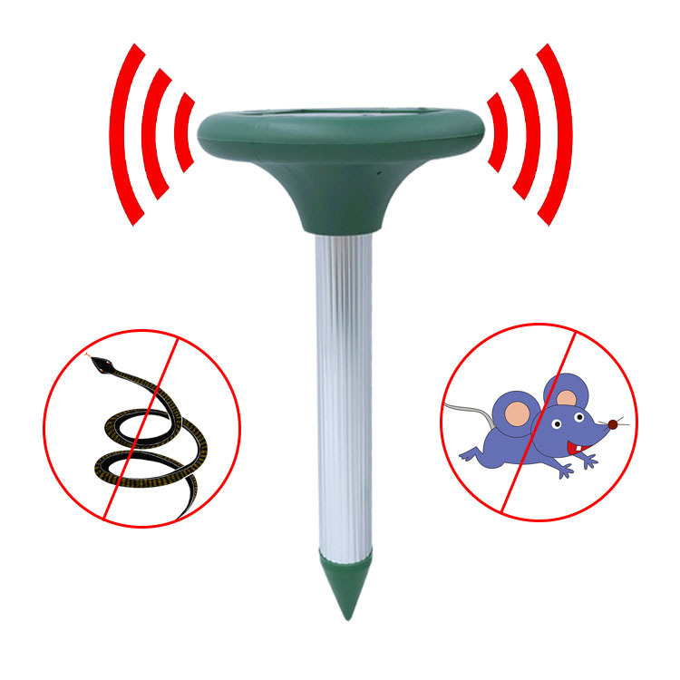 Outdoor Solar Sonic Mouse Expeller round Green Aluminum Tube Mouse Expeller Plug Ground Snake Repellent Farm Ranch