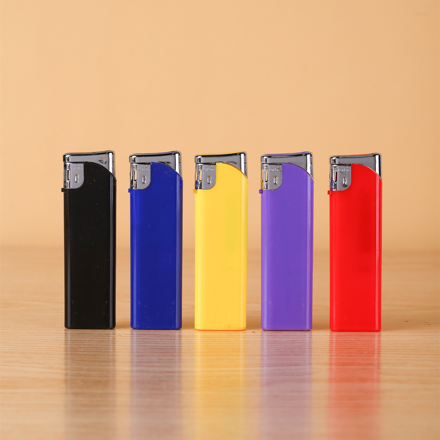 玩刻批发小边机广告打火机创意金银超薄一次性塑料明火打火机logo