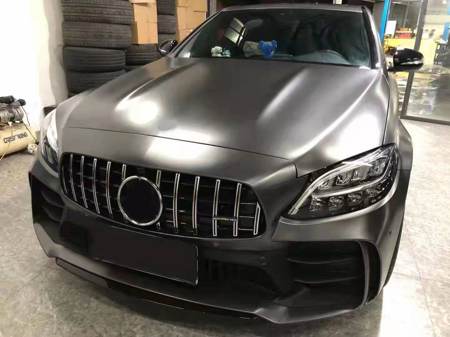 适用于2021款奔驰c级w205改黑曼巴包围,前杠总成后杠总成中网