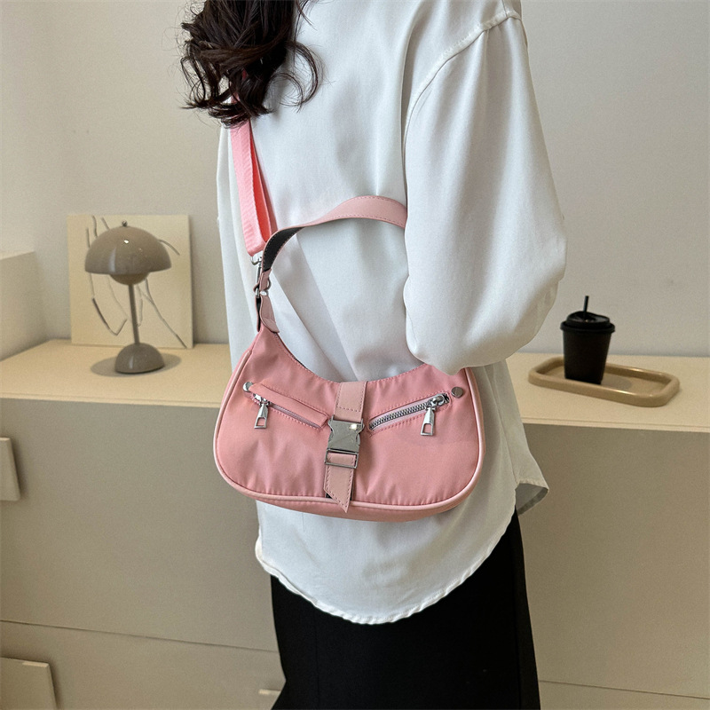 Foreign Trade Messenger Bag 2023 New French Minority Shoulder Underarm Bag Fashion Casual Oxford Cloth Baguette Bag Wholesale