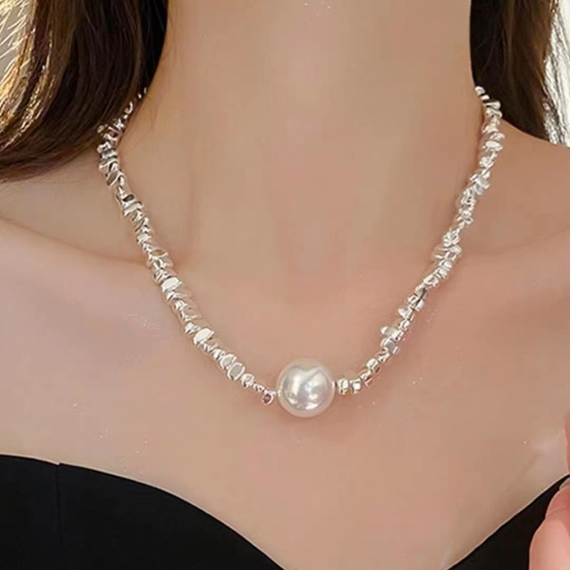 Women's Two Irregular Pearl Necklace with Broken Silver Retro Exaggerated Niche High-End Unique Design Necklace Pendant