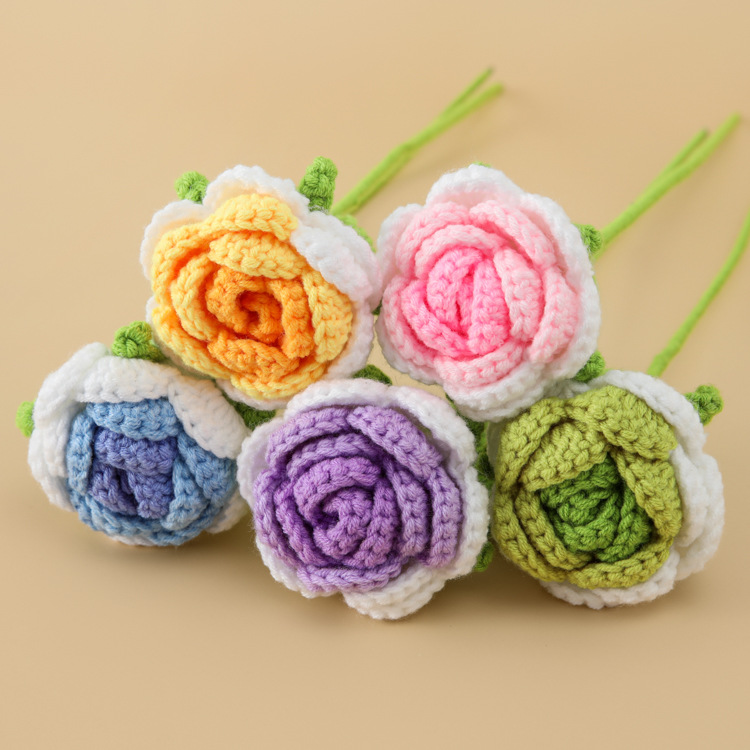 hand-woven finished wool crocheted gradient wool rose single bridal bouquet bouquet