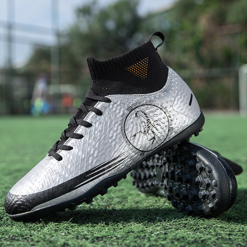 跨境防滑耐磨国际站运动鞋高帮足球碎钉鞋比赛训练足球鞋亚马逊